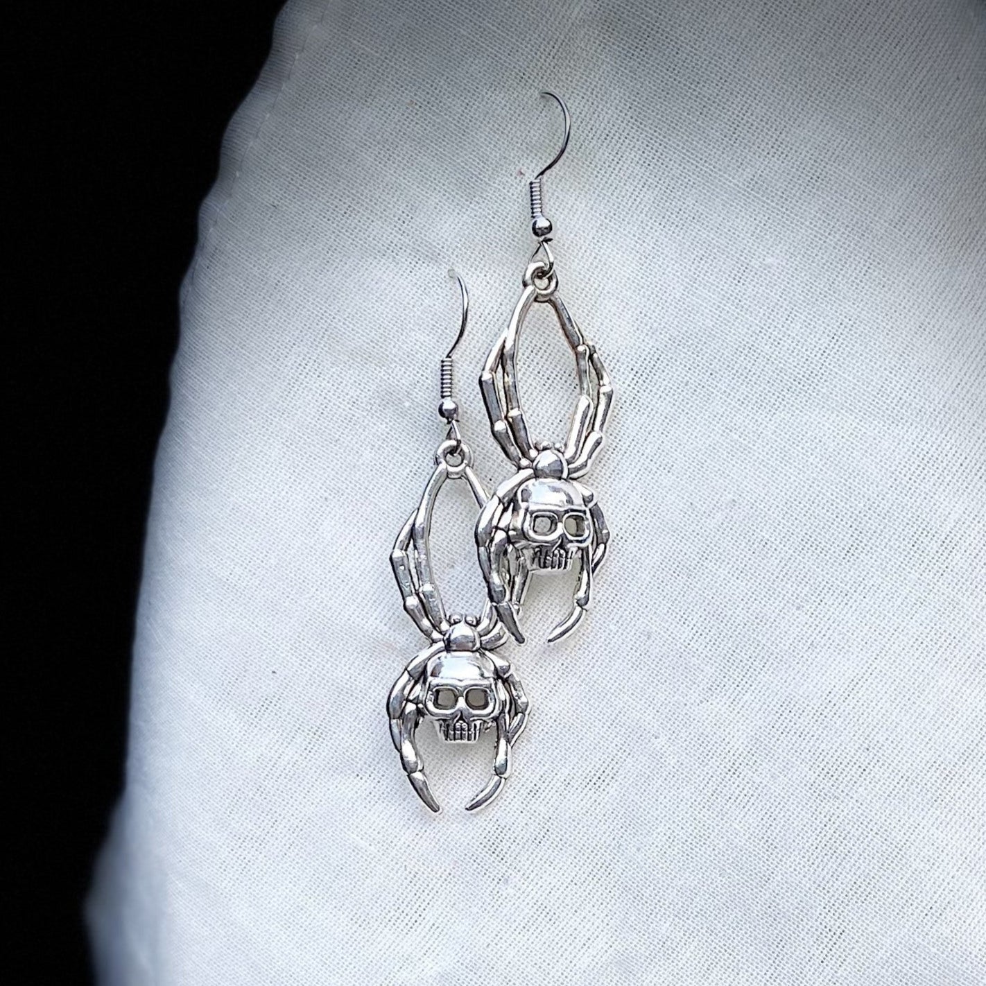 Spider Skull-Abdomen Earring