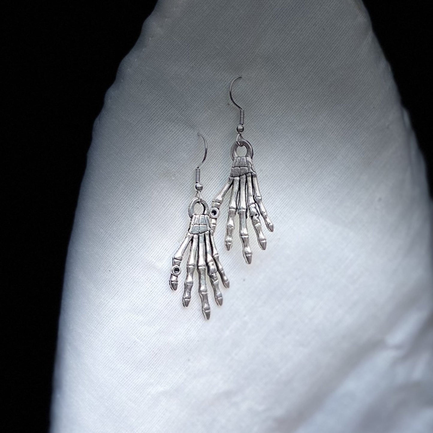 Skeleton Hand Earring