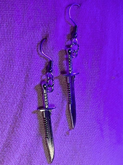 Bowie Knife Earring (Serrated)