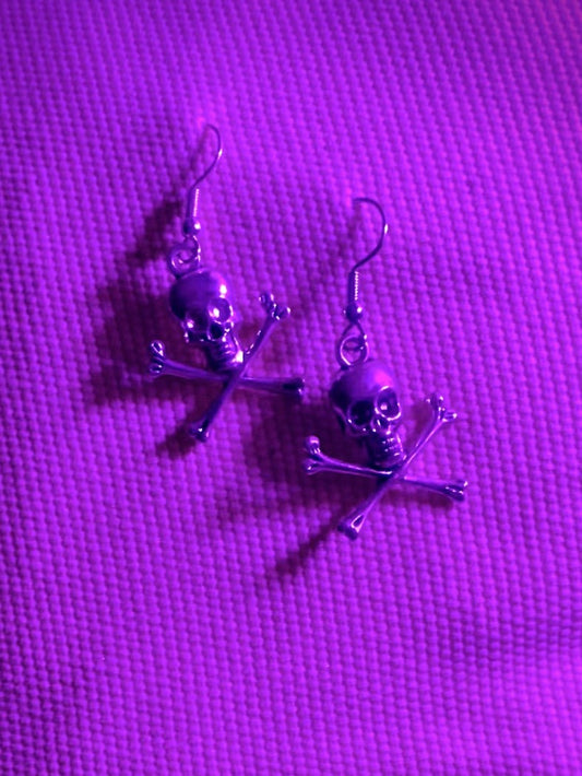 Skull & Crossbones Earring