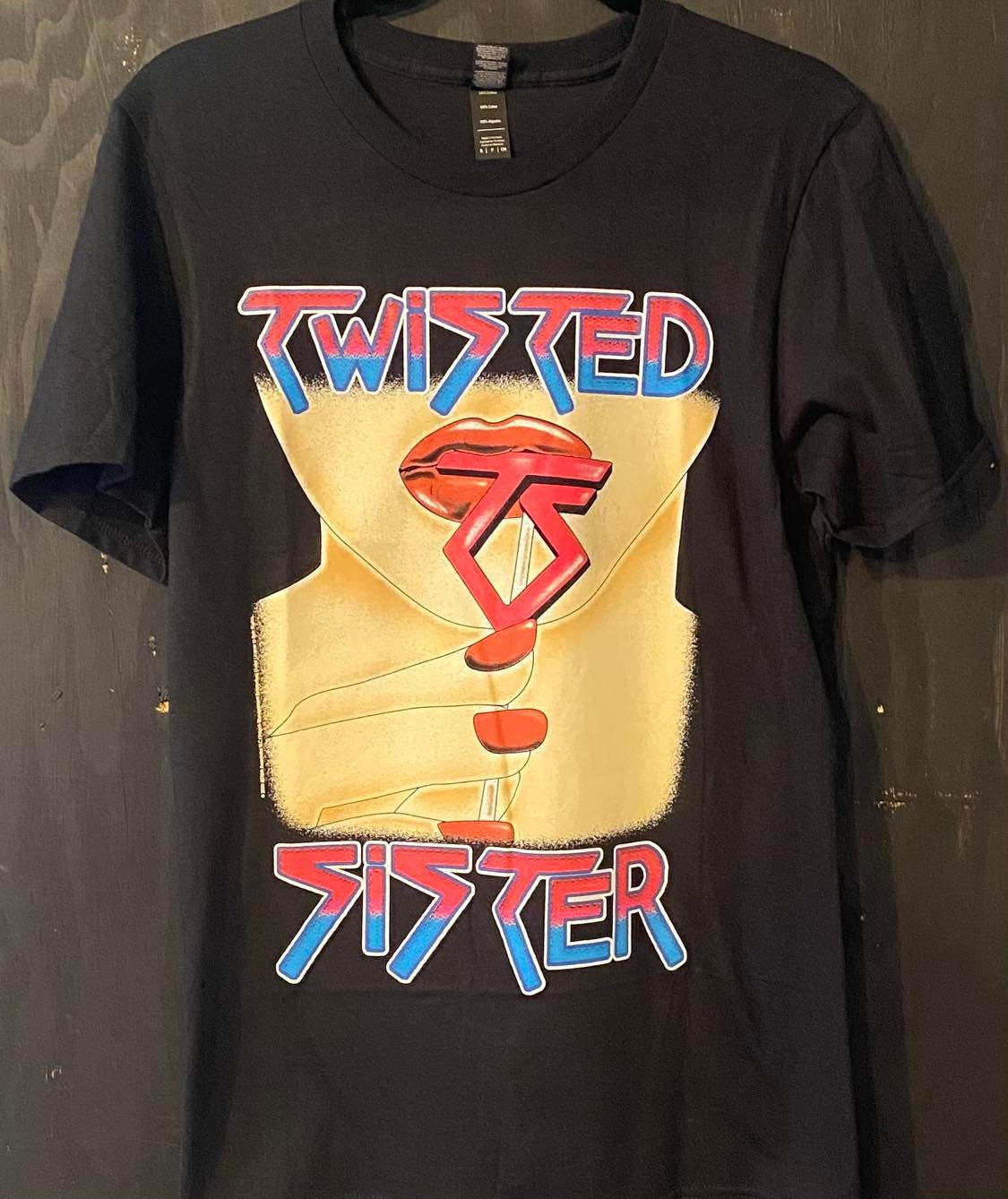 TWISTED SISTER | love is for suckers t-shirt