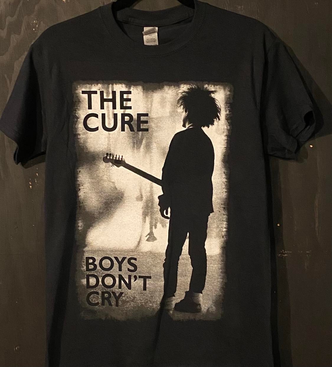CURE | boys don't cry t-shirt