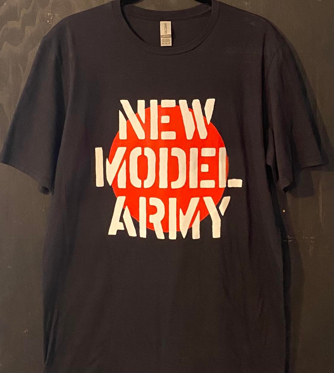 NEW MODEL ARMY | logo t-shirt
